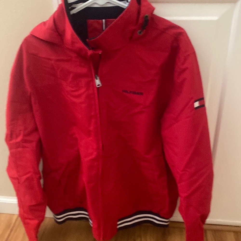Tommy Hilfiger light jacket with hoodie